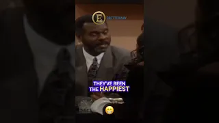 الشمبانيا  والمغازلة  وأسعد الأيام  قصة حب في حانة   قصص قصيرة دندنها