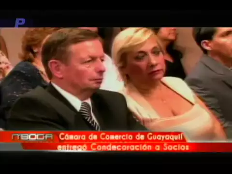 Cámara de comercio de Guayaquil entregó condecoración a socios