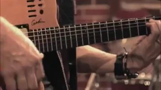 الناس في عيني حاجه وانت حاجه تانيه دندنها