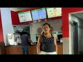 Albita Difrutando pizzas