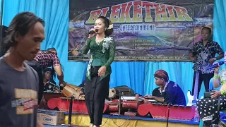 Download banito ( cover) dangdut blekethir Cipari Cilacap Jateng indonesia MP3