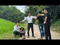 Download Lagu Kind-hearted CEO Alex unexpectedly helps poor girl escape from bad guy attack