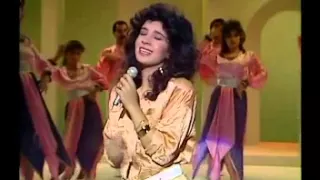 حنان ضحك ولعب وجد وحب 