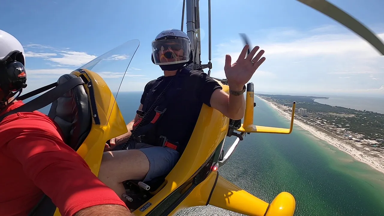 Student Gyro Flug entlang der Küste von Alabama