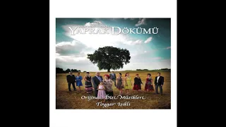 Yaprak Dökümü Aşk Ve Hüzün Toygar Işıklı  Yaprak Dökümü Aşk Ve Hüzün Toygar Işıklı