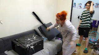 МАТЬ РАЗБИЛА БИТОЙ КОМПЬЮТЕР СЫНУ В РЕАЛЬНОЙ ЖИЗНИ ИЗ-ЗА МАЙНКРАФТА!