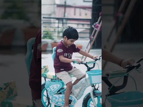 Baarish me nahaunga 🥺😂 #childhoodmemories #relatable #friends #rainyday