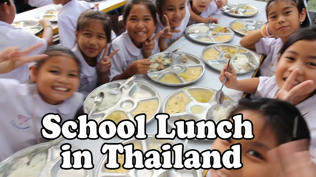 School Lunch in Thailand. A Quick Look at Lunchtime at a Thai School. Teaching in Thailand