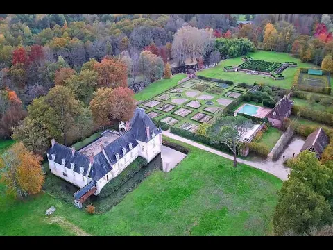 Download MP3 Charming moated 'Petit Chateau' in Sologne