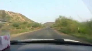 صحيح البعد يتعبني وناره هايله يقولون ان البعد لهيبه كالنار تحرق الجوف وانا اقول الله يرد كل غاي 