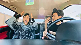 لما تركب العربيه مع امك      السلسيلي دندنها