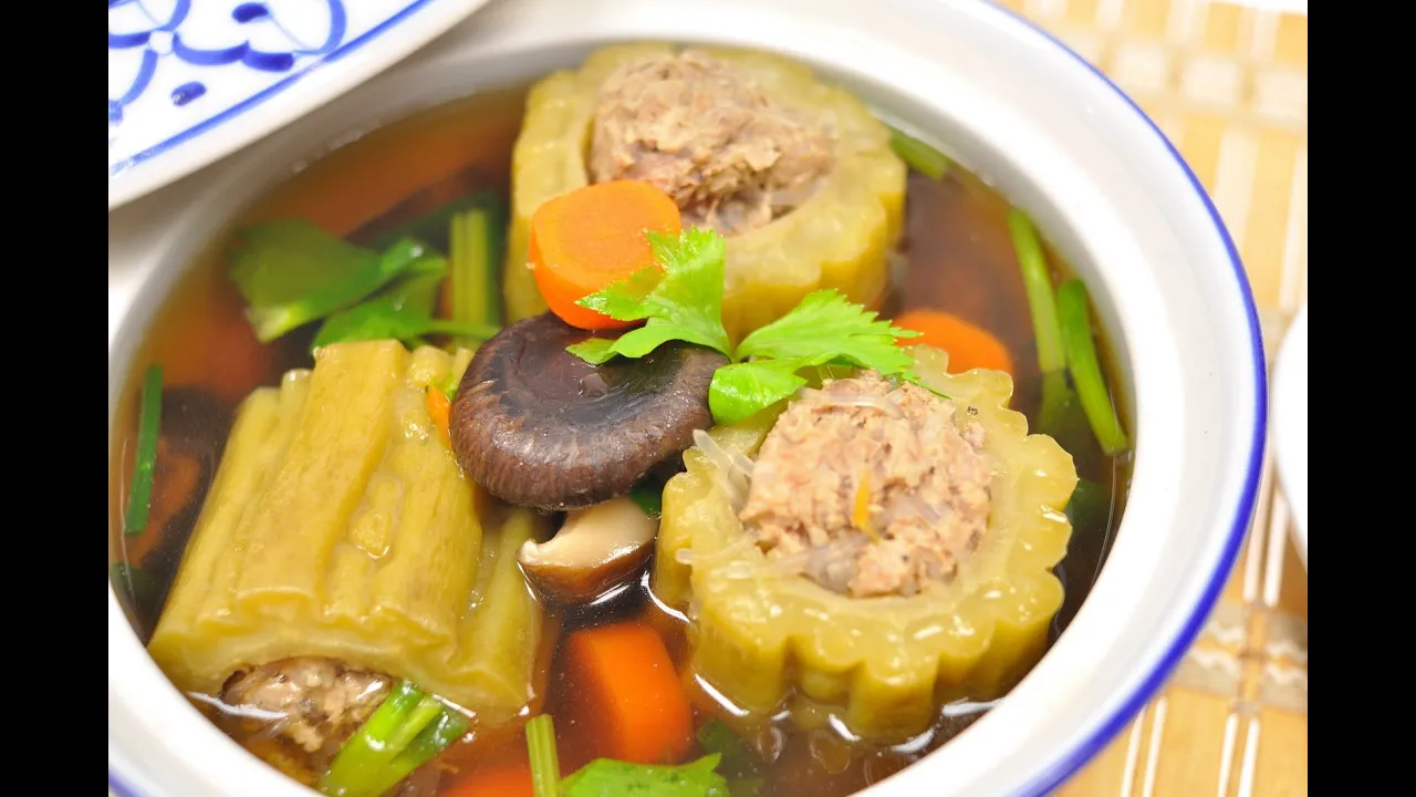 Stuffed Bitter Melon Soup (Thai Food)  Gaeng Jued Mara 