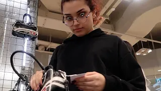 ولاگ پشت صحنه ی زندگی یوتوبرا خرید لباس خرید میکاپ مک دونالد 