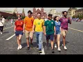 Video di Activists smuggle pride flag into World Cup