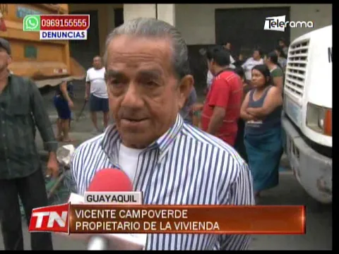 Vivienda podría colapsar tras ser impactada por una camioneta