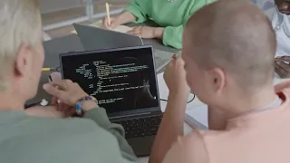 How to Initialize a String in C