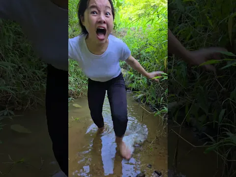 She was attacked by a giant fish #survival #bushcraft #camping