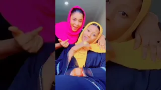 wakokin mommy gombe