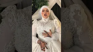 العروسه بتزغرط لنفسها         دندنها
