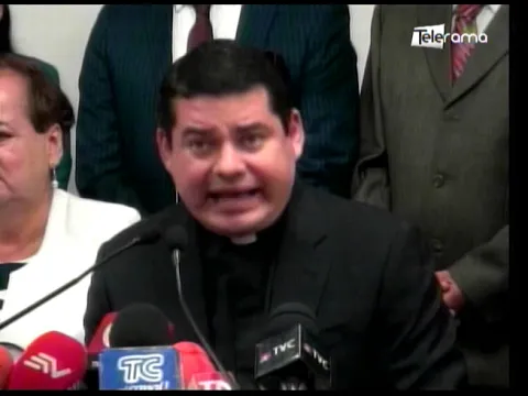 Críticas a la resolución de la CC para permitir el matrimonio igualitario