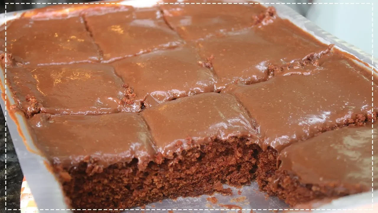 BOLO DE FESTA DOIS AMORES | RECHEIOS,COBERTURA E MONTAGEM | CONFEITARIA CASEIRA DA CRIS