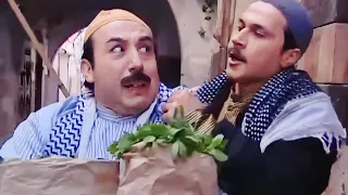 حكايا باب الحارة العكيد معتز يضرب الخسيس أبو بدر وائل شرف  حكايا باب الحارة العكيد معتز يضرب الخسيس أبو بدر وائل شرف