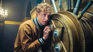 شخص اخترع اربع خزنات مستحيل اي حد غيره يفتحهم ولكن هذا الفتي الذهبي المثير بيقرر يعمل المستحيل 