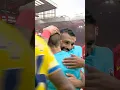 Download Lagu Mohamed Salah embraces retiring offical Derek Eaton as he hangs up the whistle 🥹