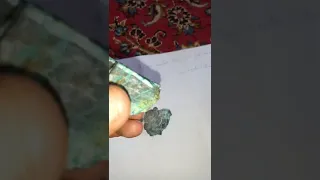 فروش سنگ طلا و عقیق خالص در خدمت تمامی دوستان عزیز هستم 09916923346 