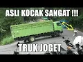 Download Lagu NGAKAK PARAH !!! Truk Joget di Sitinjau Lauik