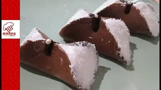 Pratik olması ve sunumunun güzelliği ile herkesin tercih sebebi olacak Kakaolu Fincan Tatlısı hafifl. 