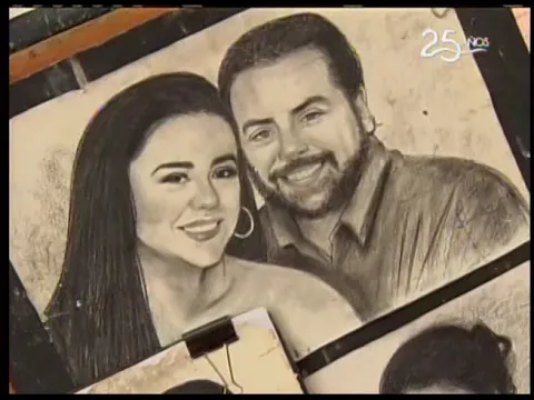 Caricaturistas, dibujan sonrisas en el Malecón 2000