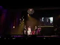 Sandy canta com Anavitória Pra me Refazer, em São Paulo
