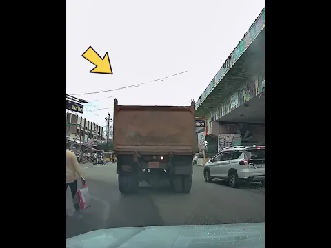 😯கார் சிசிடிவி😯 Road rules awareness #factsintamil #amazingfacts #touchfacts #shorts