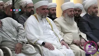 ن ادمت ه  على الص فا ف طاب  ع يشي و ص فا المنشد محمد برنية بجامع الباسل بحضور فضيلة الشيخ زكريا بدوي دندنها