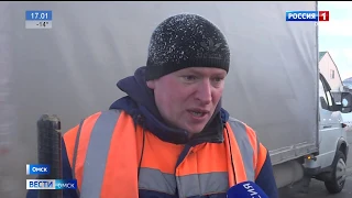 В Омске усиленно взялись за уборку снега с магистралей