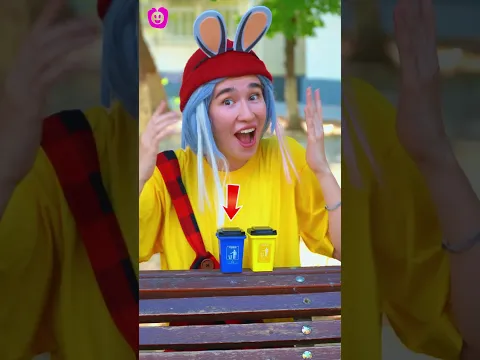 Who's hiding in the cup ? | Kids Videos & Kids Songs | BachaBola #babyshark #kidsfunnyvideos