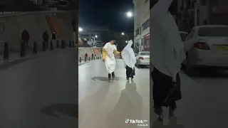 العنابية جات العنابية داتو مع تزلج 