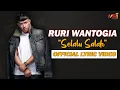 Download Lagu Ruri Wantogia - Selalu Salah (Official Lyric Video)