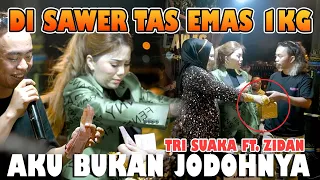 Di Sawer 1kg Tas Emas !!! Aku Buka Jodohnya - Tri Suaka (Live) Ft. Zinidin Zidan