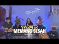 Lagu MEMANG SESAH - SWARANTARA
