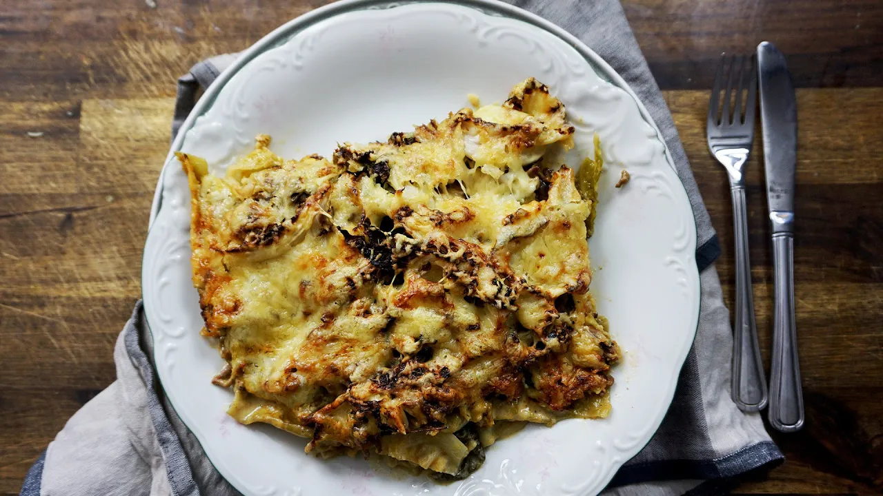 
          
          
          
            
            Wirsing Lasagne mit Hackfleisch - Rezept und Anleitung - Natürlich Lecker
          
        . 