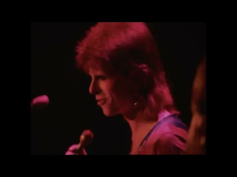 Download MP3 David Bowie - Suffragette City (Live at Hammersmith Odeon, London 1973) [4K Upgrade]