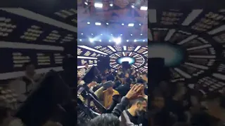  عماله ليه تشيلي وتحطي فيا   الدبابة مصطفي بوله      صانع البهجة لما يطل يخطف قلوب الكل      دندنها