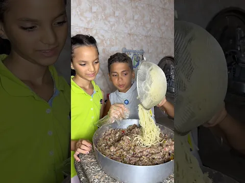 حطوا المكرونة الازباجيتى #food #shortsfeed #كوميديات #cooking
