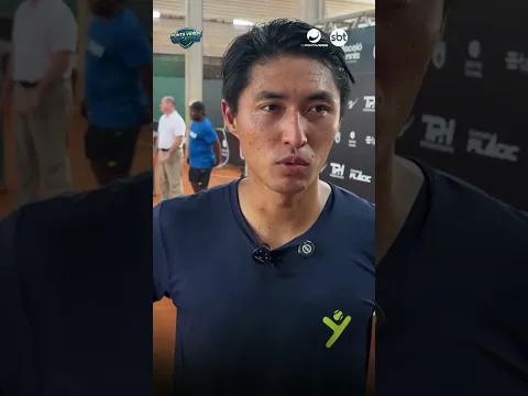 O tenista paulista, Pedro Sakamoto, conquistou neste domingo (25) o Maceió Tennis Experience