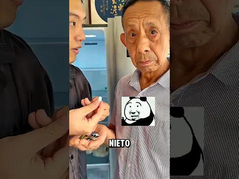 ¡El Abuelo Recibió Cosas Tan Pequeñas que No Podía Creerlo! 😂🤯😱