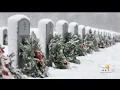 Volunteers brave snowstorm to lay wreaths on veterans graves in Winchendon