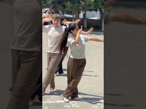 ¡Así se volvió viral el baile de los jóvenes! 😱🔥