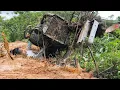 F-220 YANMAR Tractor (4 cylinders inline) Abandoned in the mud for 15 years